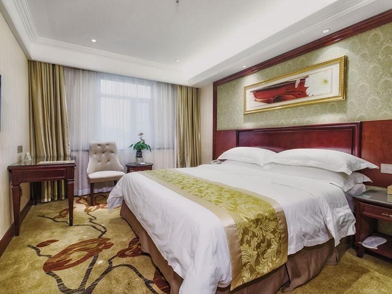 Vienna 3 Best Hotel Wuhan Taibei Road ภายนอก รูปภาพ